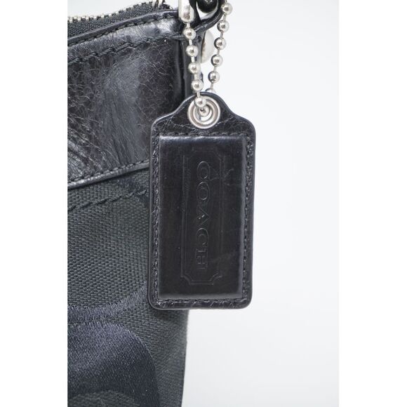 Coach Vintage Black Signature Jacquard and Leather Shoulder to Crossbody Bag - Picture 2 of 12